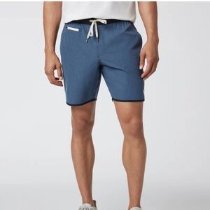 Vuori Men’s Azure Linen Texture Bank Shorts Medium